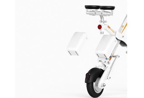 Airwheel E6 bicicleta eléctrica inteligente garantiza su seguridad antes de viajar y es fácil de controlar incluso para la primera conducción. 